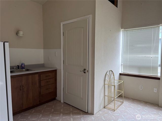 331 N Melbourne Street, Westport, WA 98595