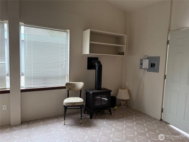 331 N Melbourne Street, Westport, WA 98595