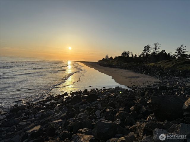 331 N Melbourne Street, Westport, WA 98595