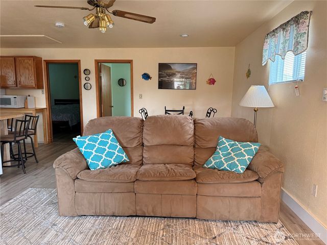 331 N Melbourne Street, Westport, WA 98595