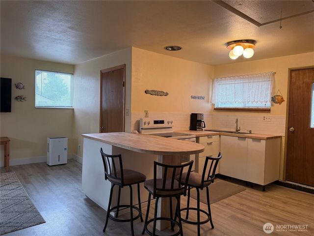 331 N Melbourne Street, Westport, WA 98595