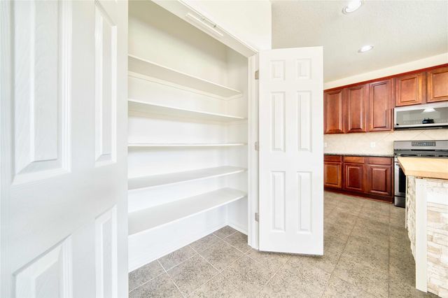 8311 Rocky River Street, Cove, TX 77523
