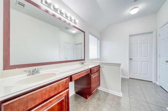 8311 Rocky River Street, Cove, TX 77523