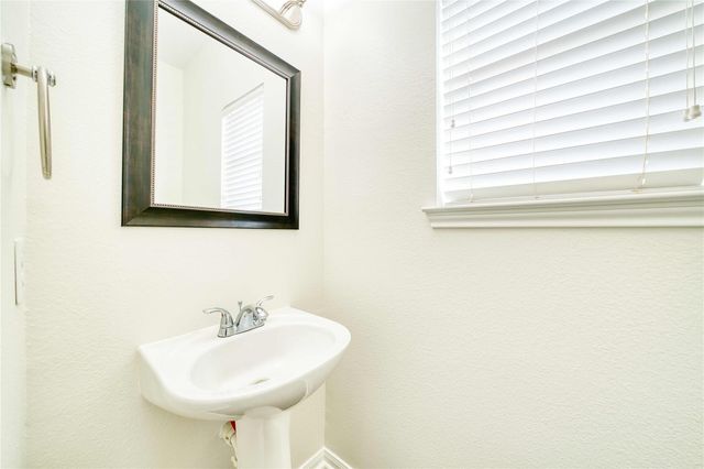 8311 Rocky River Street, Cove, TX 77523