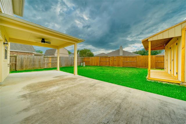 8311 Rocky River Street, Cove, TX 77523