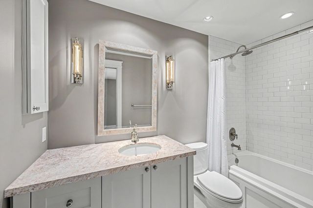 4153 Oberlin Street, West University Place, TX 77005