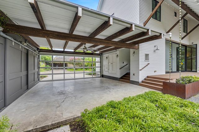4153 Oberlin Street, West University Place, TX 77005