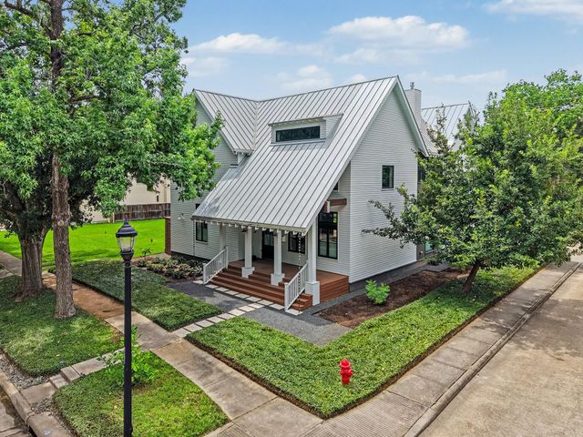 4153 Oberlin Street, West University Place, TX 77005