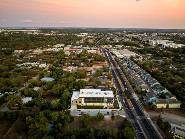5515 Humming Bird LN 101, Austin, TX 78745
