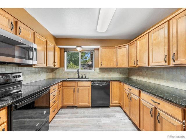 707 Hilltop Street, Longmont, CO 80504