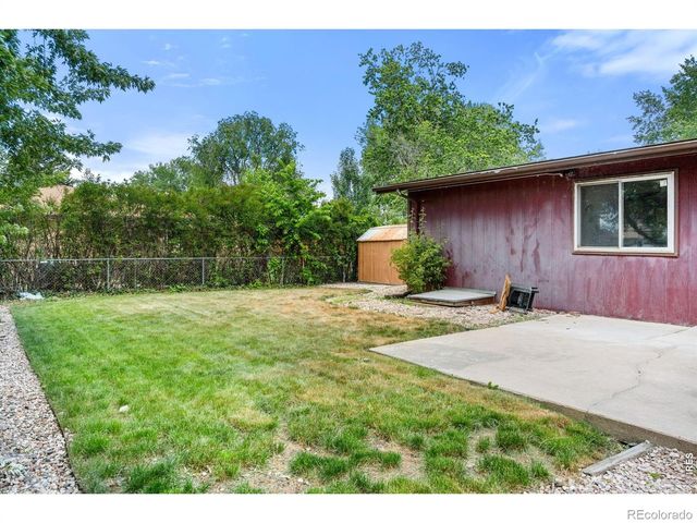 707 Hilltop Street, Longmont, CO 80504