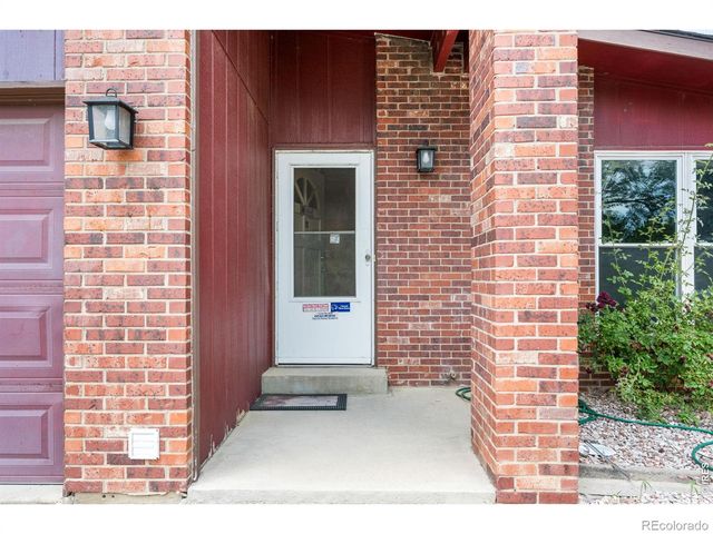 707 Hilltop Street, Longmont, CO 80504