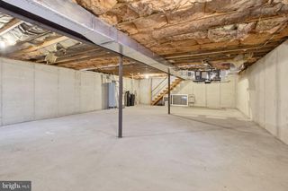 818 LAKEVIEW DR, Lancaster, PA 17601