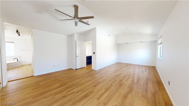 1828 Derbyshire Drive, Las Vegas, NV 89117