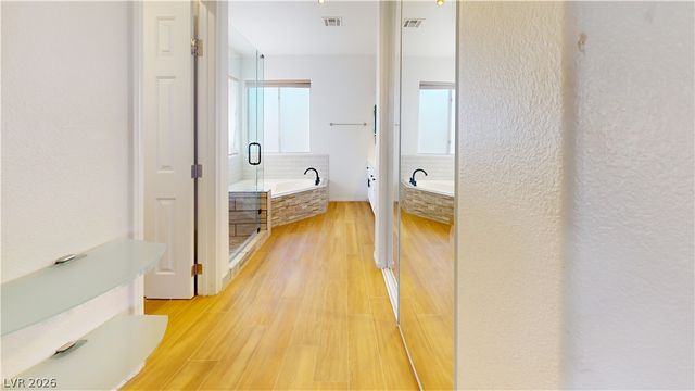 1828 Derbyshire Drive, Las Vegas, NV 89117