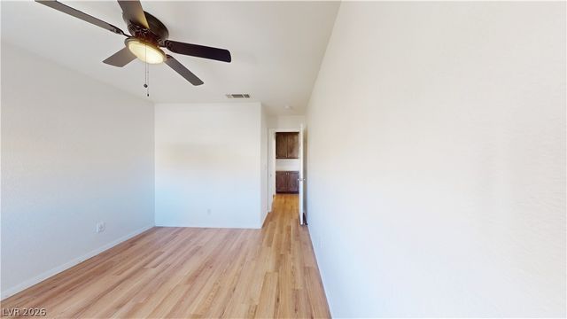1828 Derbyshire Drive, Las Vegas, NV 89117