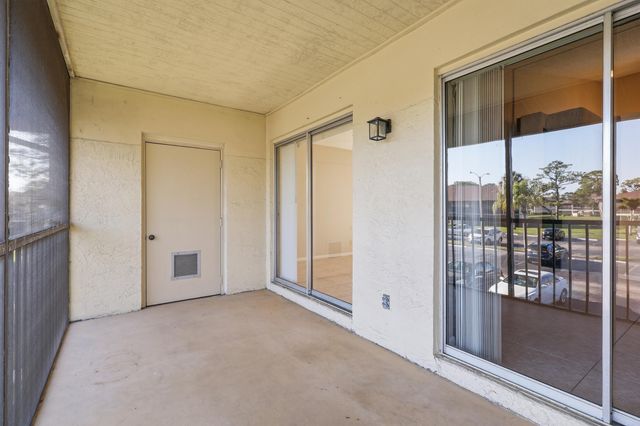 6286 Chasewood Drive E, Jupiter, FL 33458