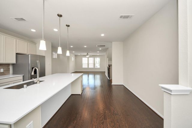 8604 Hollyoaks Creek Lane, Houston, TX 77063