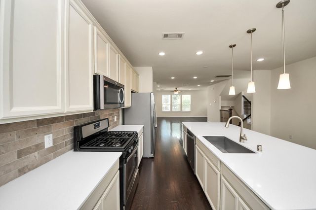 8604 Hollyoaks Creek Lane, Houston, TX 77063