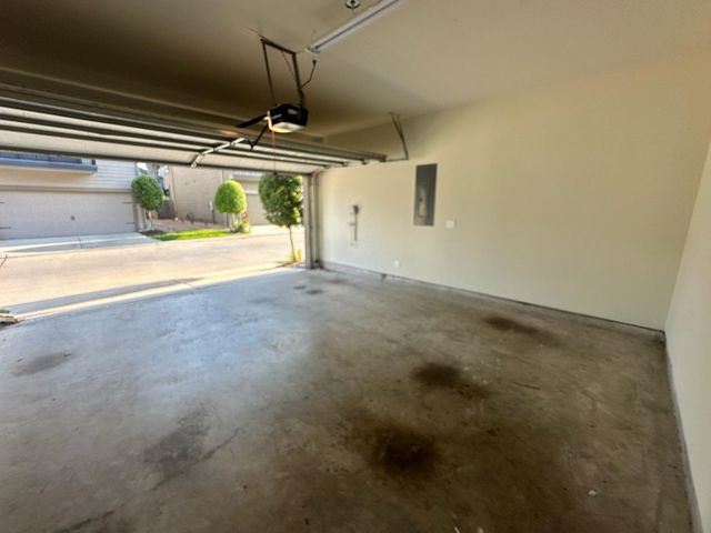 8604 Hollyoaks Creek Lane, Houston, TX 77063