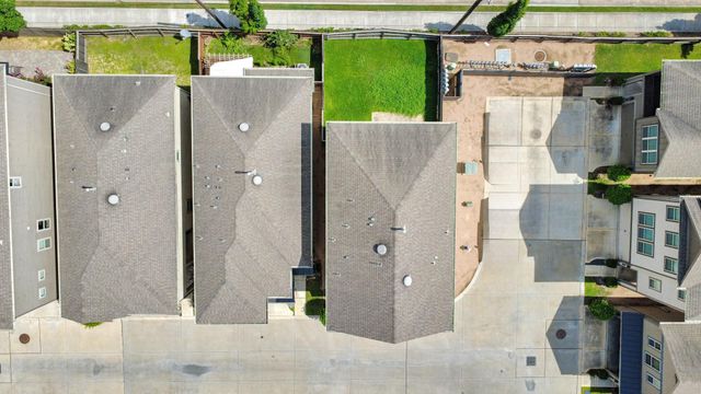 8604 Hollyoaks Creek Lane, Houston, TX 77063