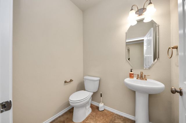 8604 Hollyoaks Creek Lane, Houston, TX 77063