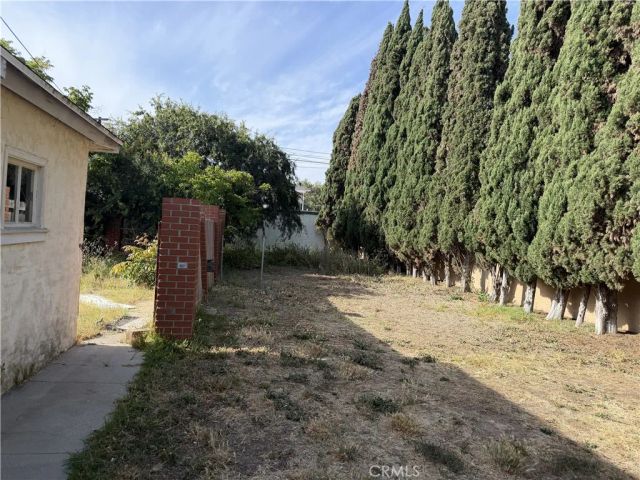 4085 W 141st Street, Hawthorne, CA 90250