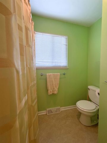 11489 Colonial Woods Drive, Clio, MI 48420