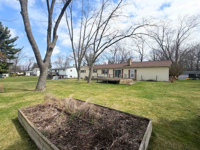11489 Colonial Woods Drive, Clio, MI 48420