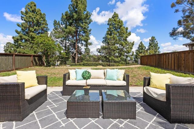 15389 Avenida Rorras, San Diego, CA 92128