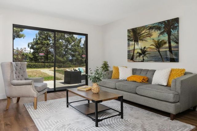 15389 Avenida Rorras, San Diego, CA 92128