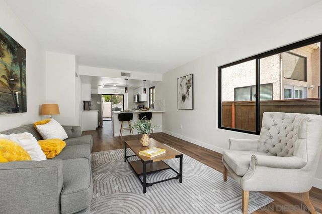 15389 Avenida Rorras, San Diego, CA 92128