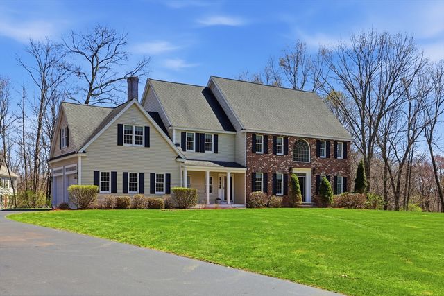 24 Alcorn Xing, Westford, MA 01886