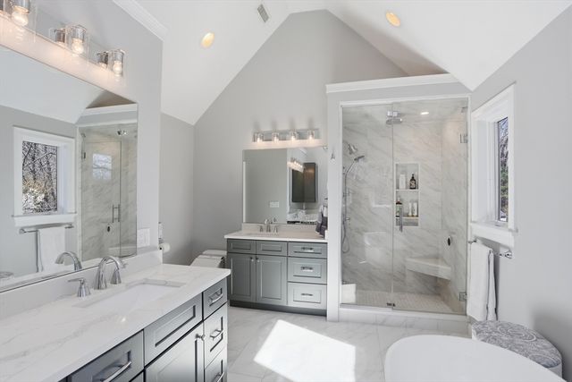 24 Alcorn Xing, Westford, MA 01886