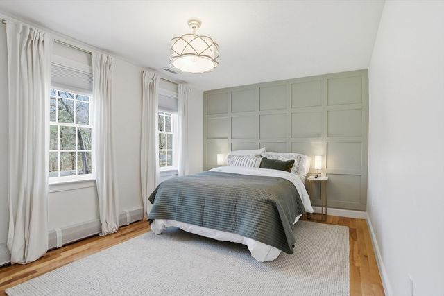 24 Alcorn Xing, Westford, MA 01886