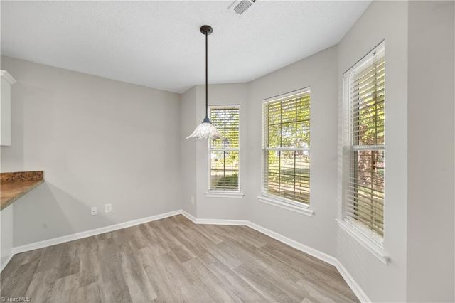 6121 Hickory Creek Road, Winston-salem, NC 27107