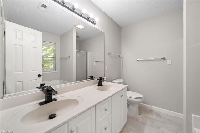 6121 Hickory Creek Road, Winston-salem, NC 27107
