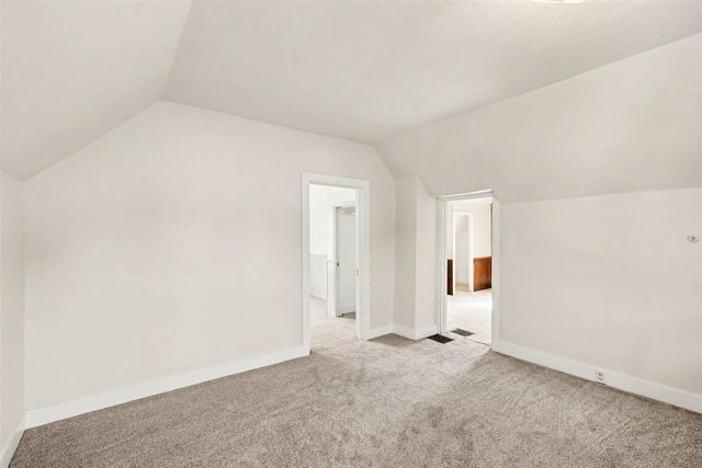 360 W 18th Street, Holland, MI 49423