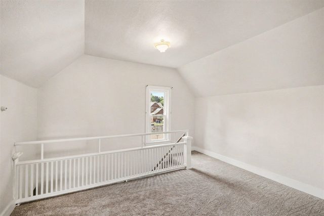360 W 18th Street, Holland, MI 49423