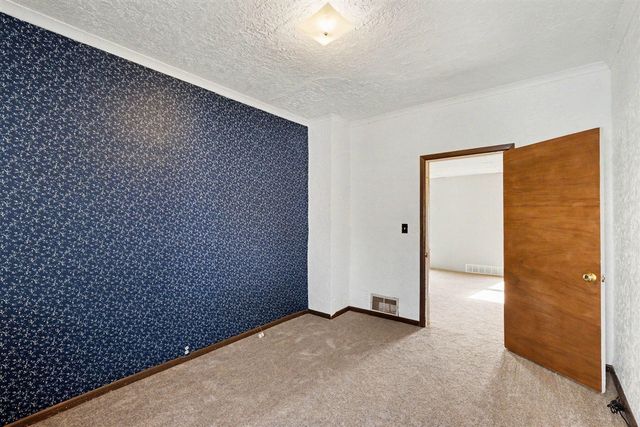 360 W 18th Street, Holland, MI 49423