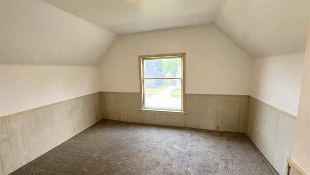 360 W 18th Street, Holland, MI 49423