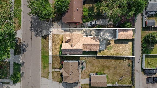 360 W 18th Street, Holland, MI 49423