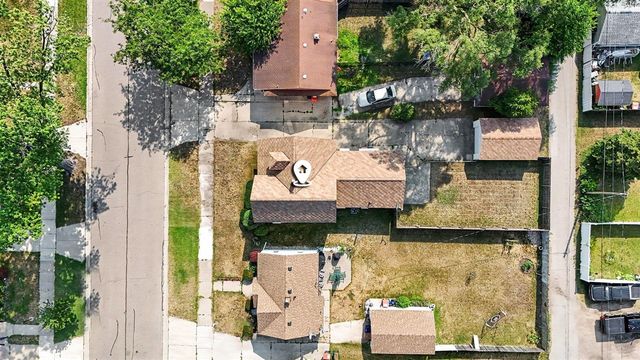 360 W 18th Street, Holland, MI 49423