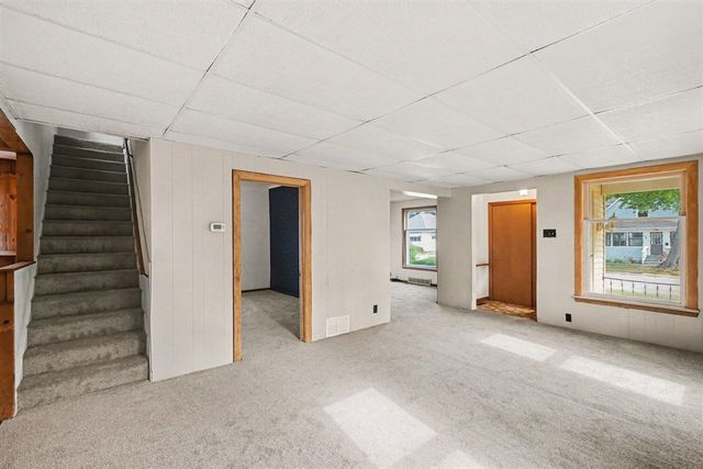 360 W 18th Street, Holland, MI 49423