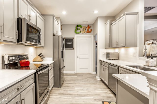 1429 Blackthorne Trail N, Plainfield, IN 46168