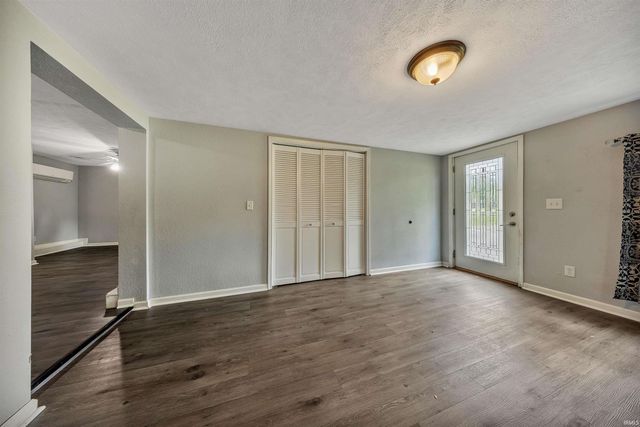 1701 Boulevard Place, Princeton, IN 47670