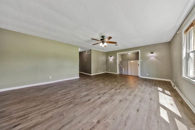1701 Boulevard Place, Princeton, IN 47670