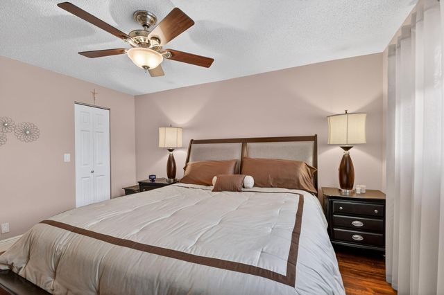 729 Lori Drive 302, Palm Springs, FL 33461