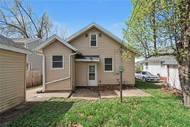 336 21st Street NE, Cedar Rapids, IA 52402