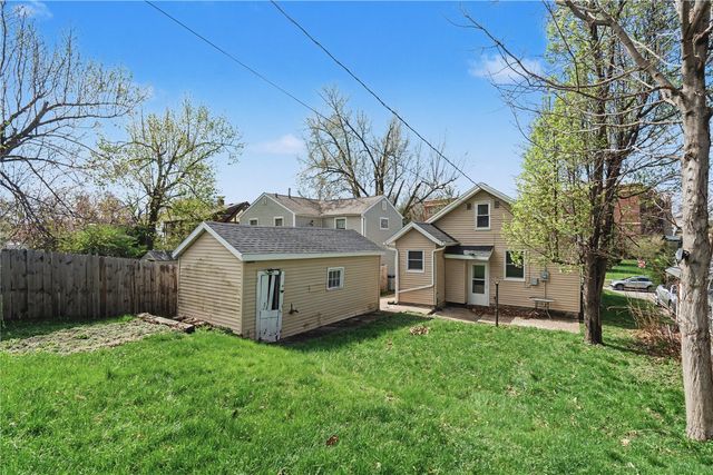 336 21st Street NE, Cedar Rapids, IA 52402
